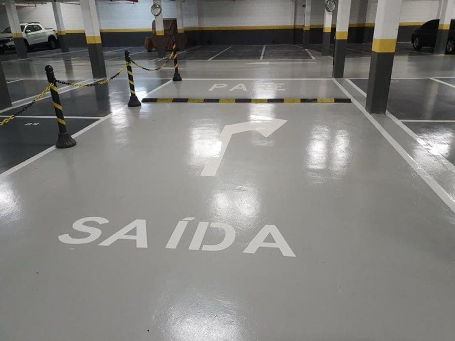 Piso epóxi para comércio e showroom